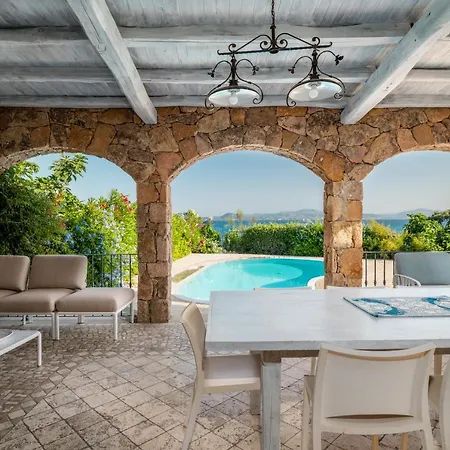 Mimosa Con Piscina Villa Golfo Aranci