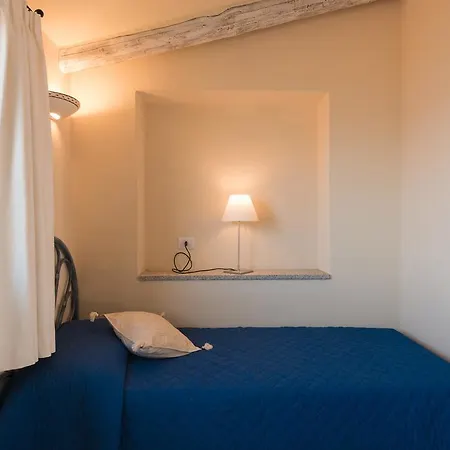Villa Mimosa Con Piscina Golfo Aranci